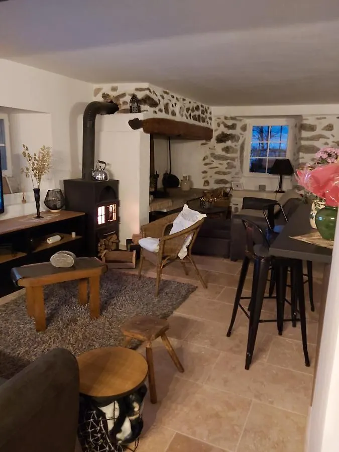 Hébergement de vacances ferme avec jacuzzi et sauna Lanarce France