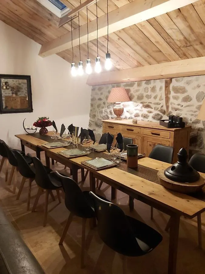 ferme avec jacuzzi et sauna Lanarce