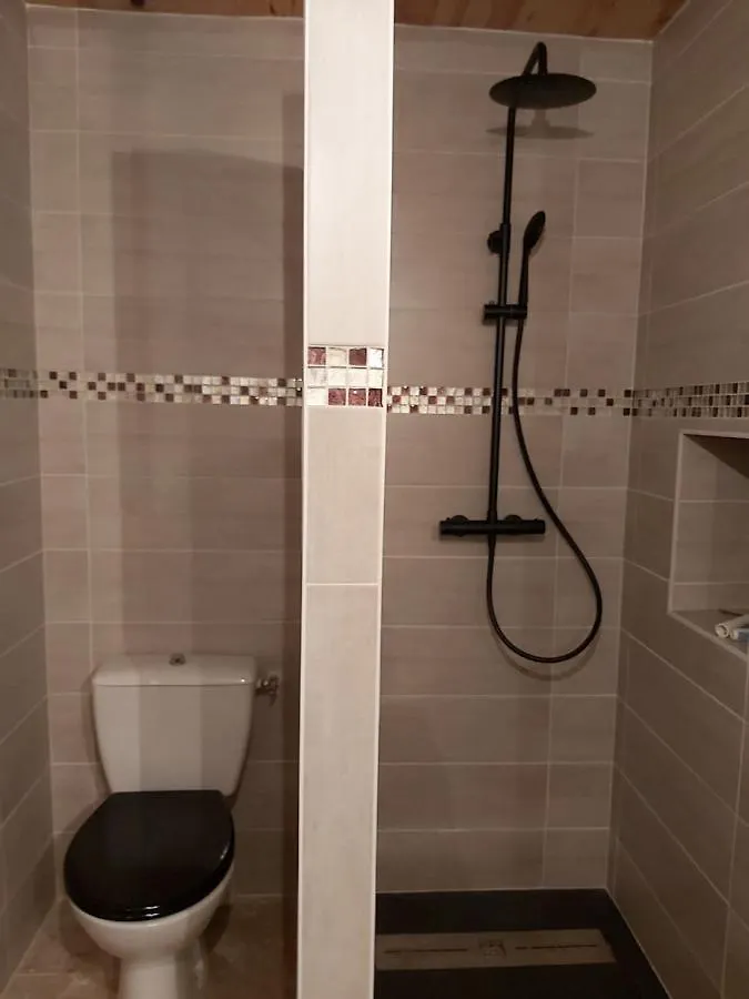 ferme avec jacuzzi et sauna Lanarce Hébergement de vacances
